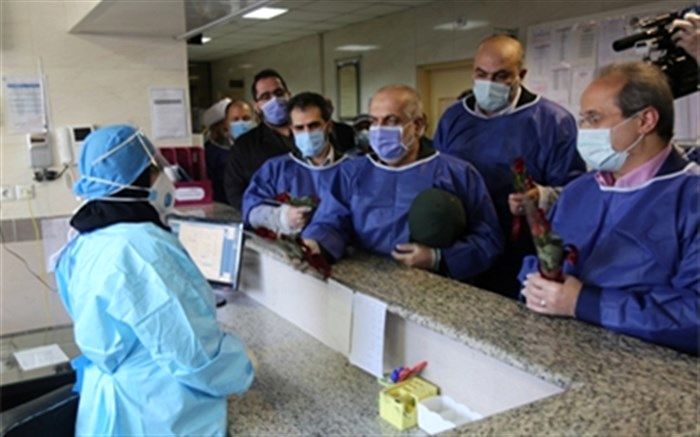 مسوولان از مدافعان سلامت در بیمارستان رازی رشت قدردانی کردند