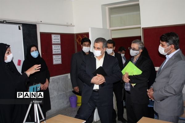 بازدید دبیرکل شورای عالی آموزش و پرورش از مدارس شهر زنجان