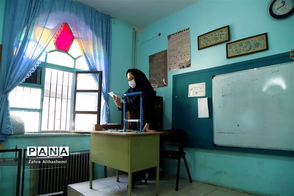 مدارس زیر سایه کرونا-13