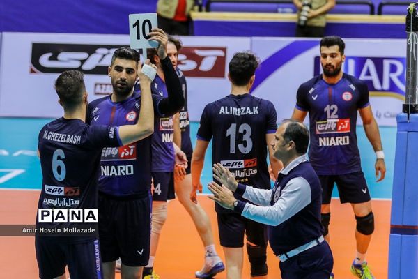 دیدار تیم های آذرباتری و شهداب یزد