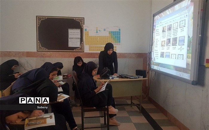 اتصال رسمی بیش از ۷۶ هزار مدرسه به شبکه هوشمند مدارس کشور