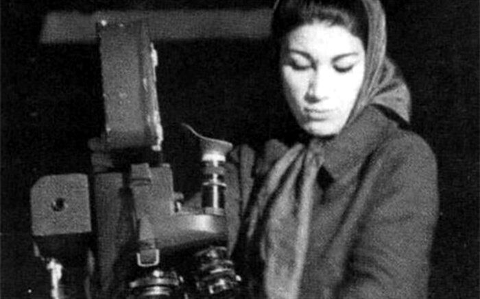 افسوس که  هجو را شعر می گویند؛ شعر قداست و پاکی بی بدیلی دارد