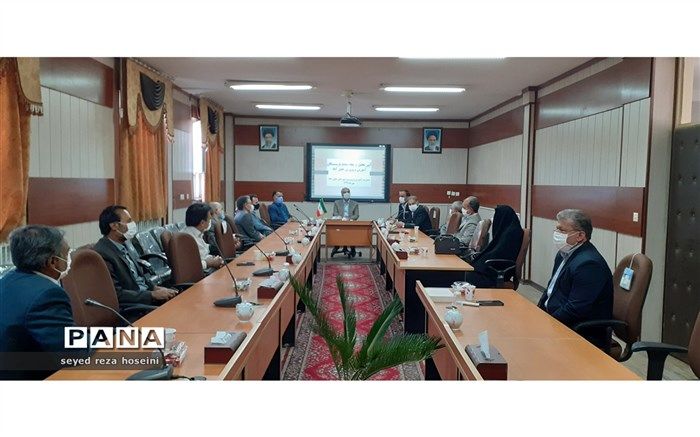 تجلیل از بازنشستگان آموزش و پرورش شهرستان خلیل آباد