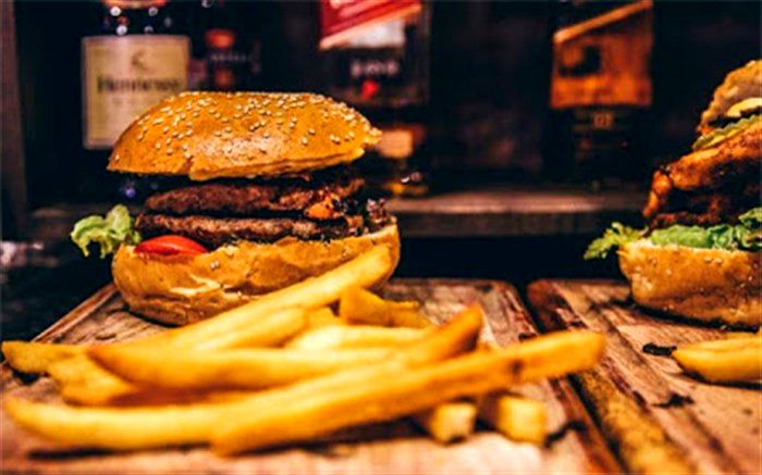 توصیه‌های کرونایی؛ از مصرف فست‌فود پرهیز کنید