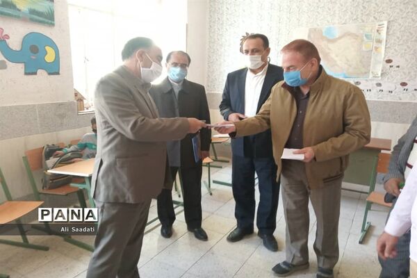 بازدید معاون آموزش ابتدایی از مدارس عشایری