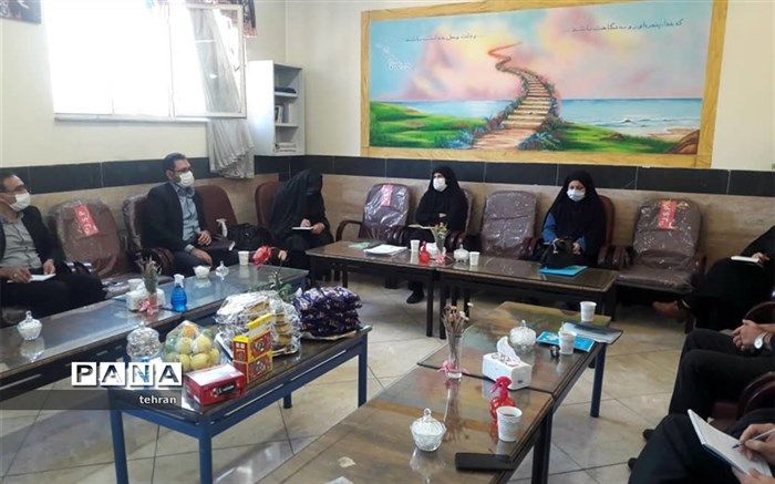 هیچ دانش آموزی نباید از آموزش و یادگیری محروم بماند