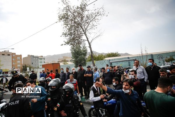 اوباش گردانی در محله مشیریه