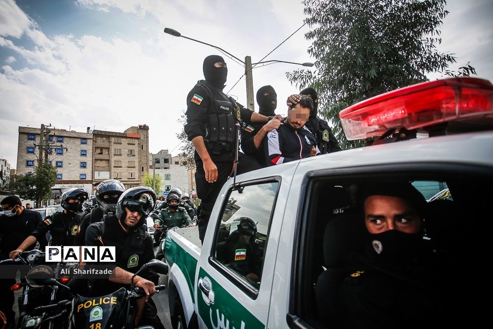 اوباش گردانی در محله مشیریه