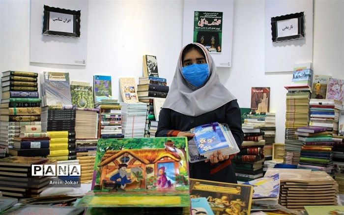 جمع‌آوری۱۰۰هزار جلد کتاب در پویش نذر دانایی استان فارس