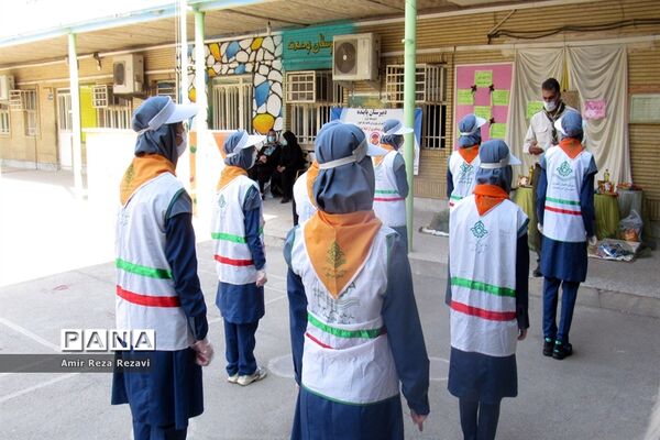 بازدید مدیر سازمان دانش‌آموزی خوزستان از مدرسه  تشکیلاتی پاینده
