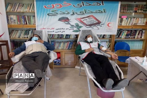 اهدای خون در جمعیت هلال احمر پاکدشت