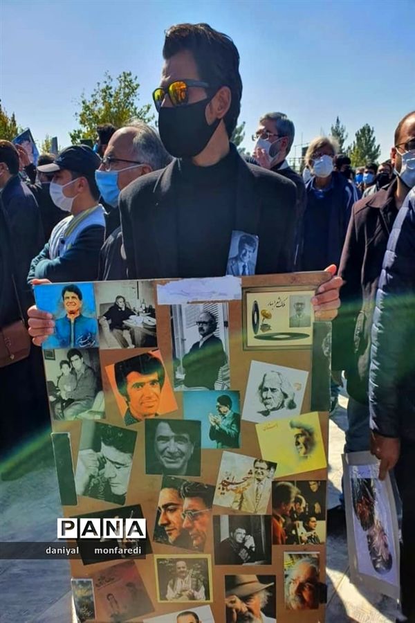 آیین خاکسپاری خسرو آواز ایران