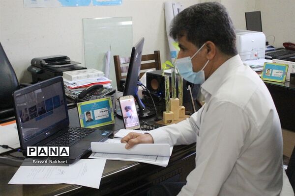 وبینار دوره آموزشی پروژه کنترل وزن و چاقی دانش آموزان ( کوچ) شهرستان‌ها و مناطق  استان بوشهر