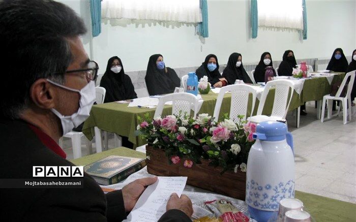 معلمین نباید دانش آموزان را برای آمدن به مدرسه اجبار کنند