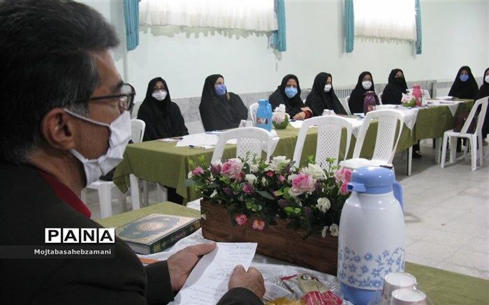معلمین نباید دانش آموزان را برای آمدن به مدرسه اجبار کنند