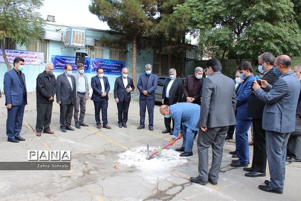 آیین کلنگ زنی مدرسه استثنایی خیرساز مهندس فرشچی درشهرستان اسلامشهر