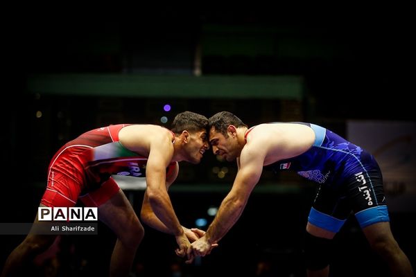 لیگ برتر کشتی آزاد