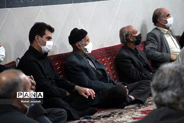 مراسم شب اربعین مسجد امام حسن عسکری علیه السلام شهرستان خوسف با رعایت پروتکل های بهداشتی