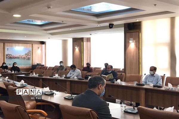 تجلیل از طلایه داران تربیت شهرستان عسلویه