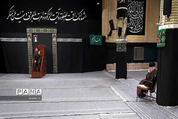 مراسم عزاداری و قرائت زیارت اربعین در حسینیه امام خمینی با حضور رهبر معظم انقلاب اسلامی