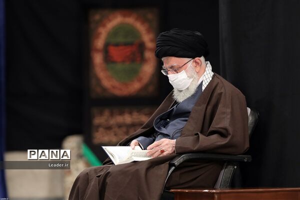 مراسم عزاداری و قرائت زیارت اربعین در حسینیه امام خمینی با حضور رهبر معظم انقلاب اسلامی