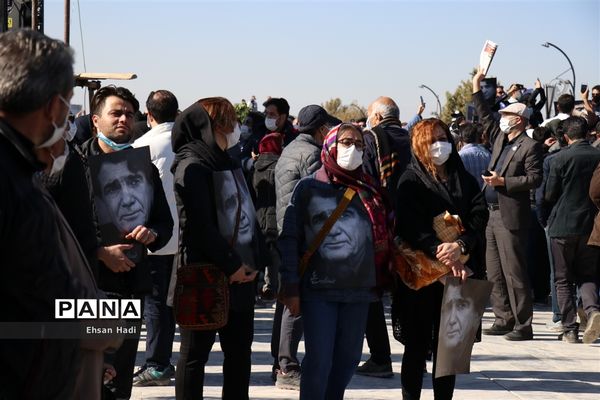 مراسم خاکسپاری پیکر محمدرضا شجریان