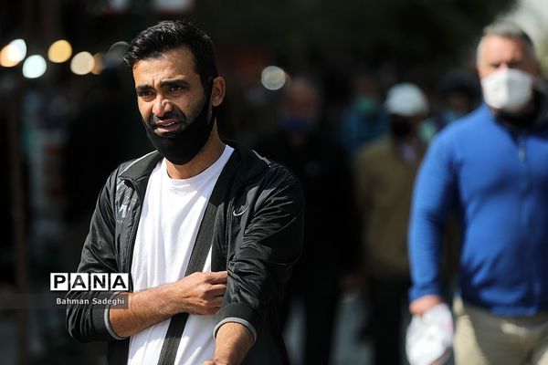 ماسکی برای چانه !