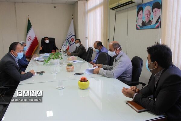 جلسه هم‌اندیشی فعالیت‌های حوزه پرورشی و فرهنگی آموزش و پرورش استان بوشهر