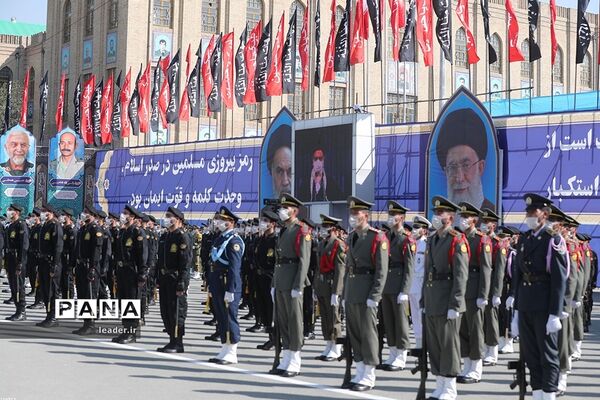 ارتباط تصویری فرمانده کل قوا با مراسم مشترک دانش‌آموختگی دانشجویان دانشگاه‌های افسری نیروهای مسلح