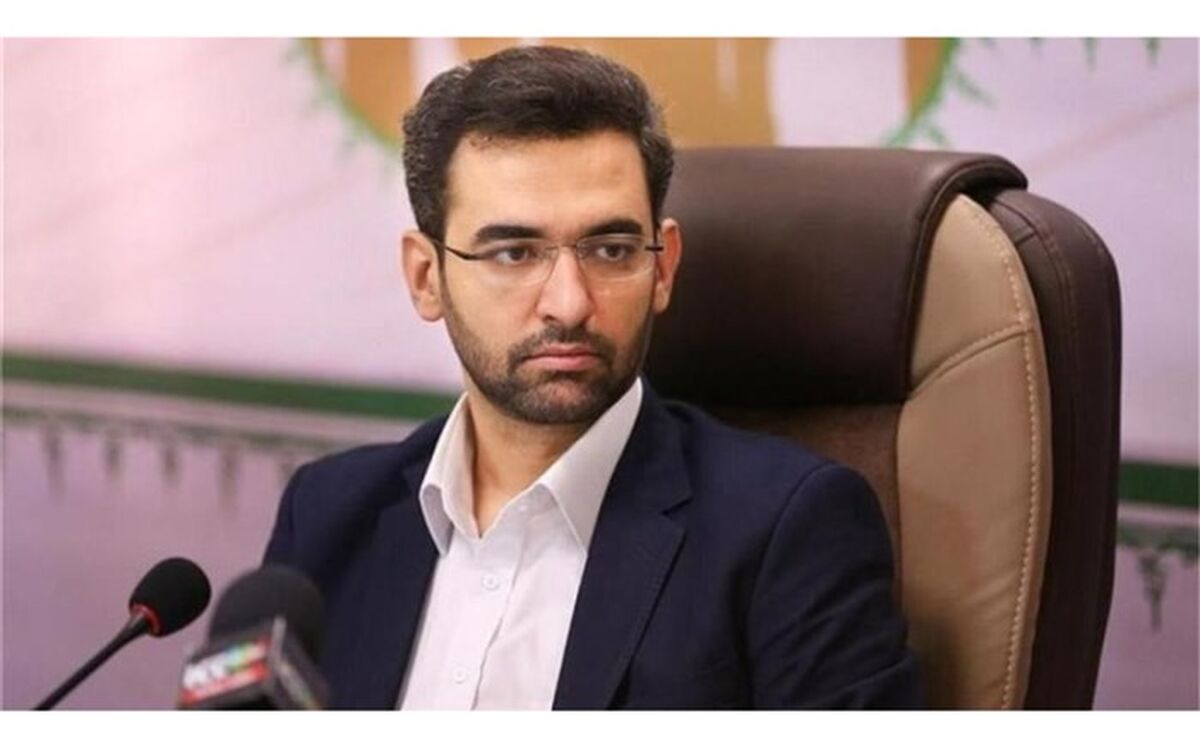 آذری جهرمی: اینترنت با کیفیت، حق مردم است