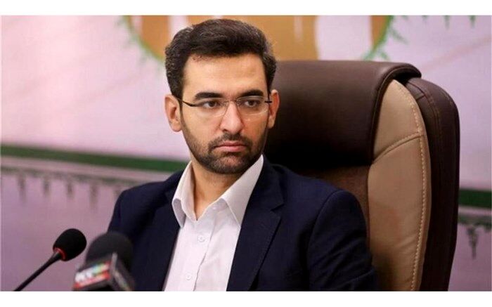 آذری جهرمی: اینترنت با کیفیت، حق مردم است