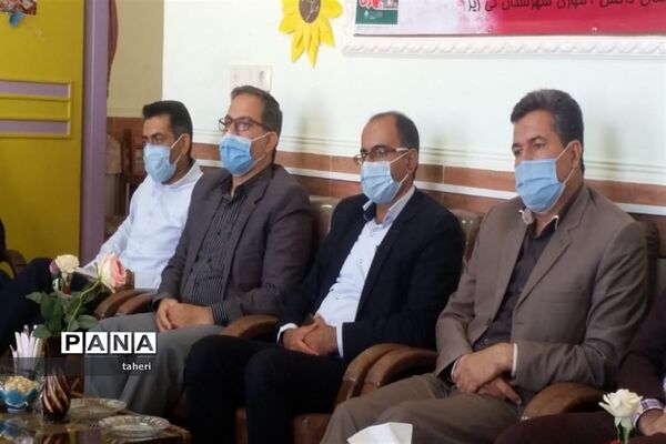 بازدید رئیس سازمان دانش‌آموزی فارس از فعالیت‌های پیشتازان در نی ریز