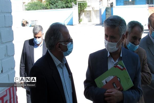 آیین افتتاح اتاق گفتگو اولیاء و مربیان دبیرستان شاهد میثاق اهواز