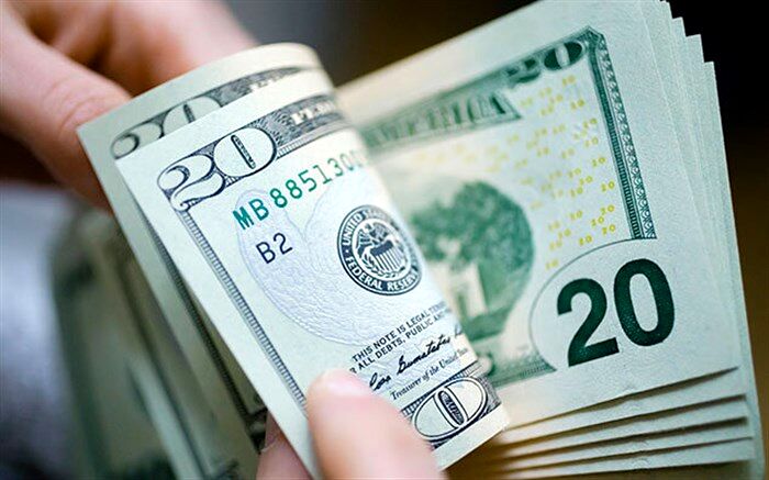 قیمت دلار به ۳۱۵۰۰ تومان رسید
