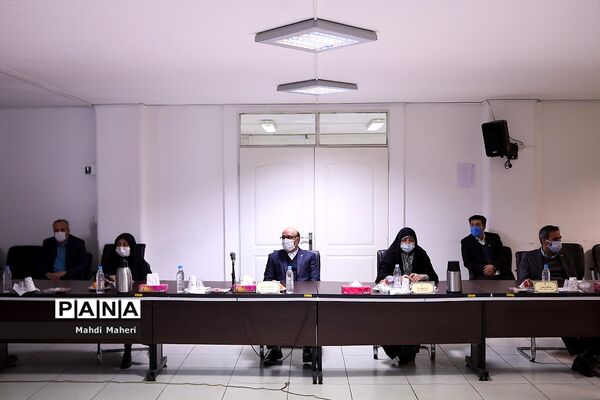 نشست صمیمی وزیرآموزش پرورش با مدیران سازمان دانش آموزی
