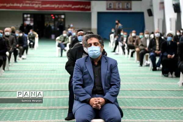 وداع با پیکر پاک 5 شهید گمنام در حسینیه جماران و مسجد امام حسین (ع) بیرجند