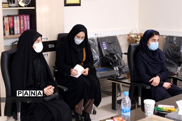 نشست نمایندگان دهمین دوره مجلس دانش آموزی استان البرز