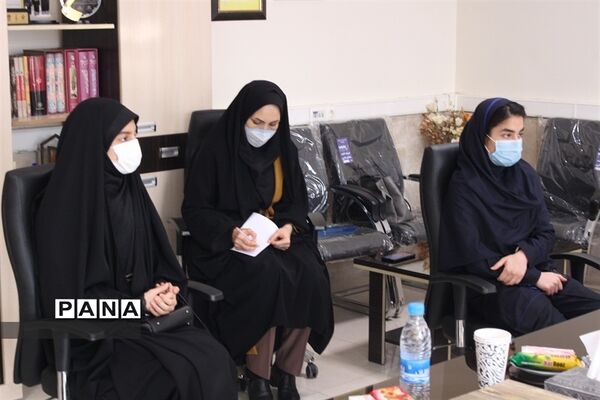 نشست نمایندگان دهمین دوره مجلس دانش آموزی استان البرز