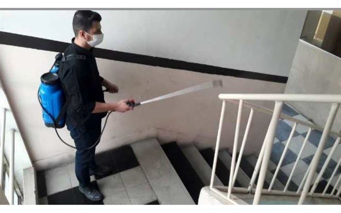 ضد عفونی مراکز برگزاری امتحانات نهایی در منطقه ۱۵  توسط سازمان بسیج دانش آموزی