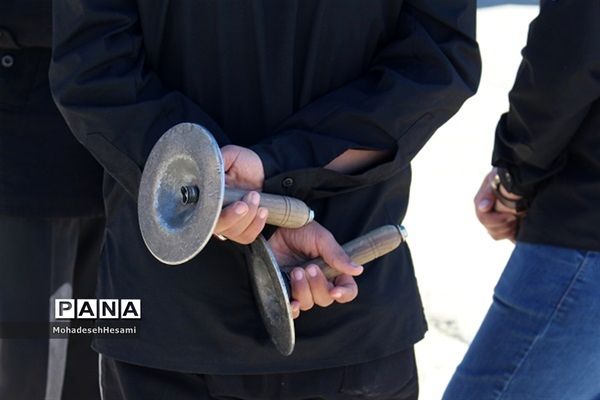 تشییع 2 شهید گمنام در هنرستان شهیدخیامی بیرجند