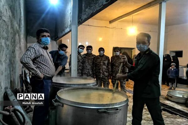 پخت غلور نذری به مناسبت شهادت حضرت فاطمه زهرا(س)درشهرستان خوسف استان خراسان جنوبی