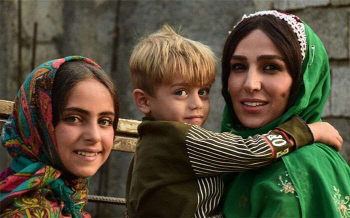 بچه گرگ های دره سیب، فیلم بومی ژانر کودک  در سی و نهمین جشنواره فیلم فجر