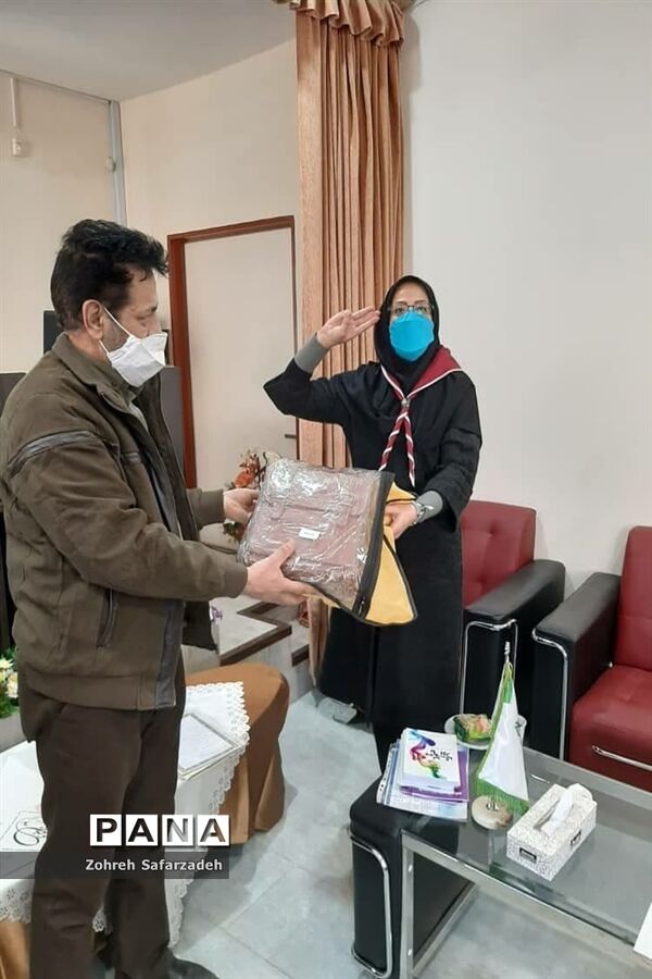 مراسم تجلیل از برترین‌های جشنواره تابستان شاد و مانور زلزله سازمان دانش‌آموزی رودهن