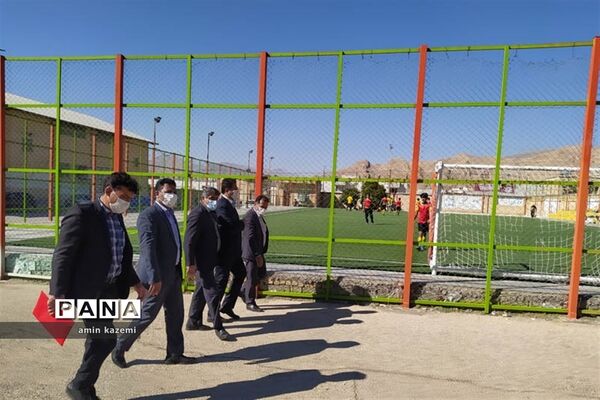 بازدید سرزده  رئیس سازمان دانش‌آموزی  فارس از استخر آماده افتتاح در داراب