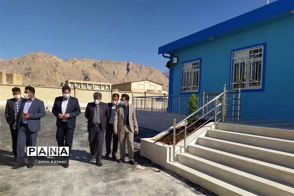 بازدید سرزده  رئیس سازمان دانش‌آموزی  فارس از استخر آماده افتتاح در داراب