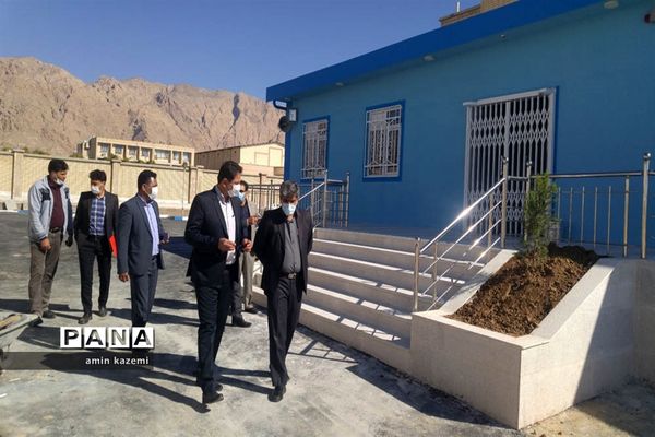 بازدید سرزده  رئیس سازمان دانش‌آموزی  فارس از استخر آماده افتتاح در داراب