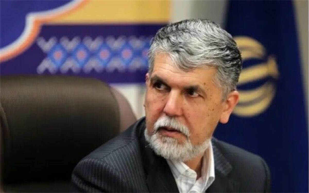 صالحی: خوشنویسان و نگارگران دو ثروت تاریخی ایرانند