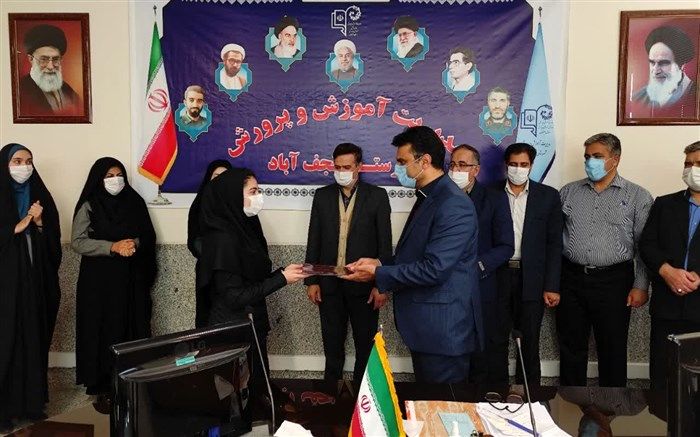 مجلس دانش آموزی یک نهاد صنفی و مشورتی است