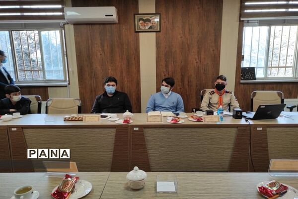 نشست نمایندگان دهمین دوره  مجلس دانش آموزی ناحیه 4 کرج
