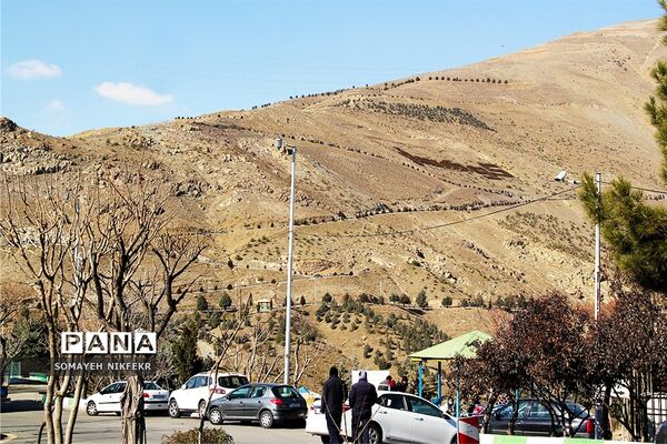 وزش باد باعث شد مردم تهران برای ساعاتی هوای پاک را تجربه کنند